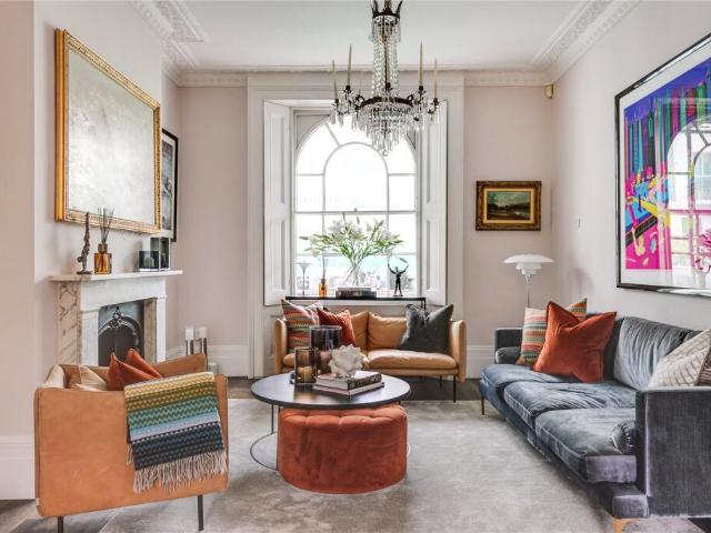 Terraced House for rent in Primrose Hill