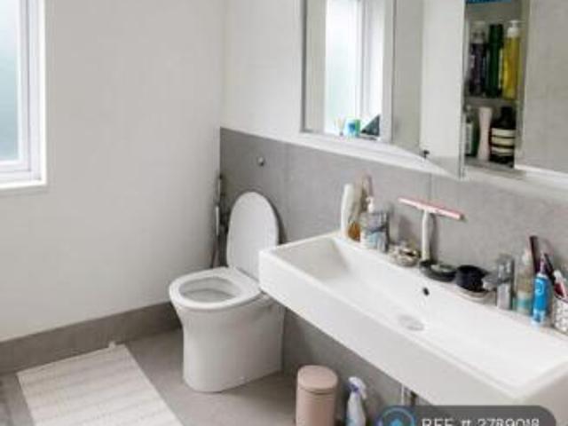 Cottage for rent in Cat Hill