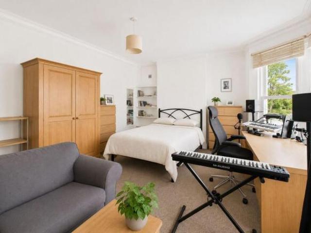 Cottage for rent in Hollingbury, Brighton & Hove
