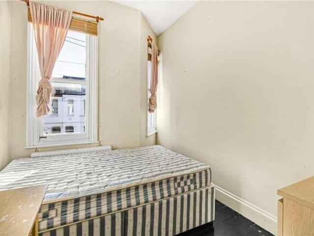Cottage for rent in Cat Hill