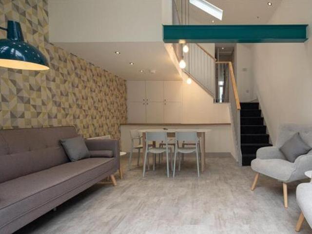 House for rent in Huddersfield, West Yorkshire