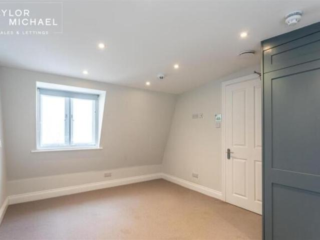 Cottage for rent in Queen's Park, Brighton & Hove