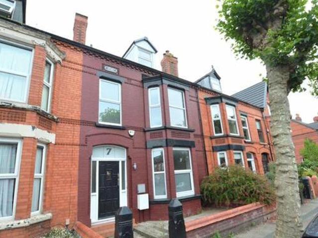 House for rent in Calderstones