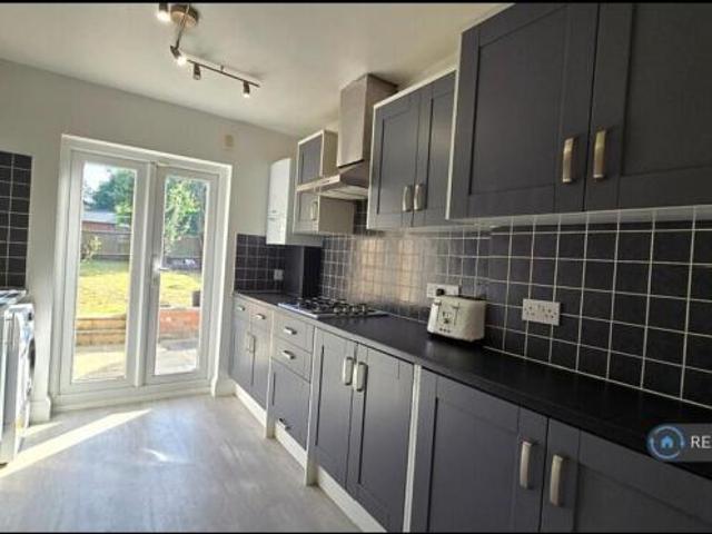 Cottage for rent in Cat Hill