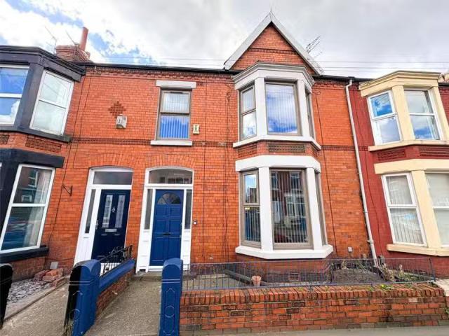 House for rent in Calderstones
