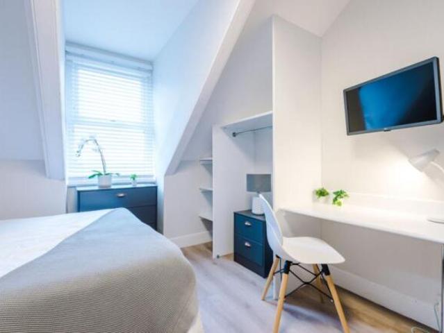 Cottage for rent in Newcastle, Leslie
