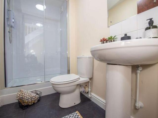 Cottage for rent in Calderstones