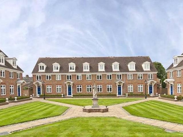House for rent in Surrey