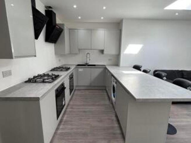 Cottage for rent in Calderstones