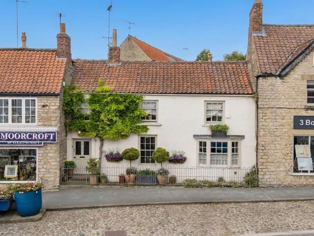 House for sale in Helmsley, North Yorkshire