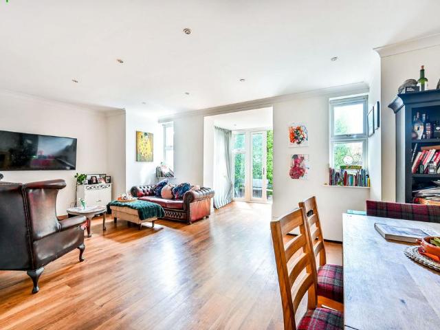 House for sale in Pennypot, Woking
