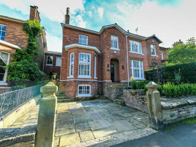 House for sale in Altrincham, Trafford