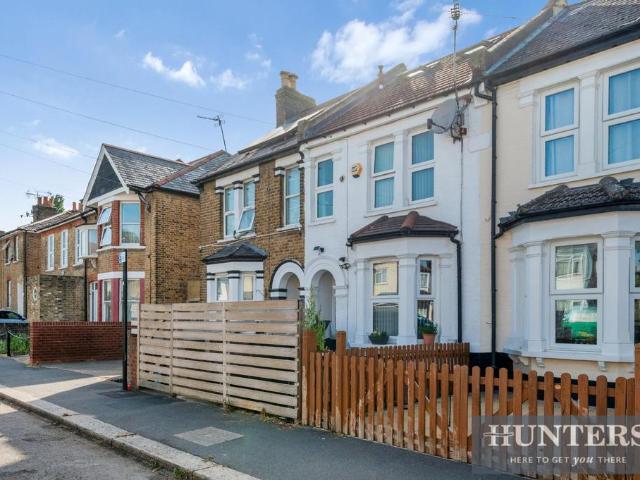House for sale in London Borough of Hounslow, Greater London