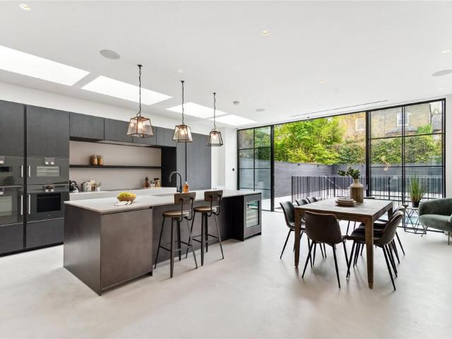 House for sale in Fulham, Greater London