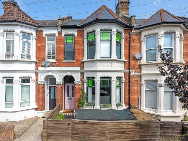 House for sale in East Dulwich, Greater London