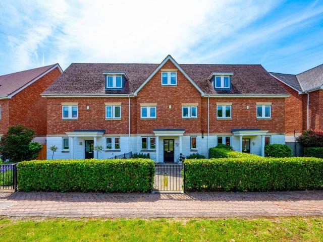 House for sale in Pennypot, Woking