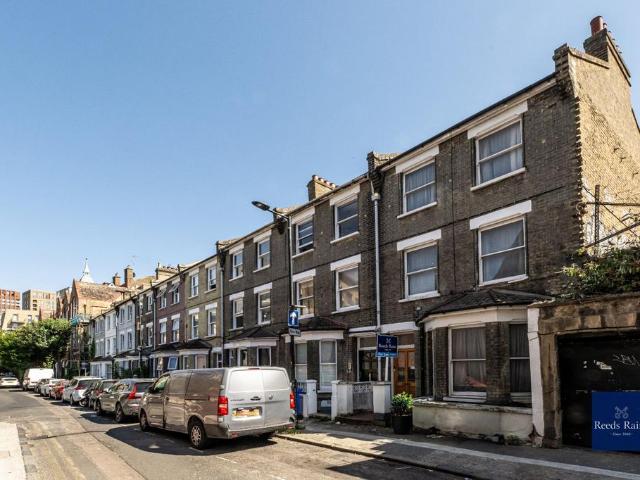 House for sale in London Borough of Southwark, Greater London