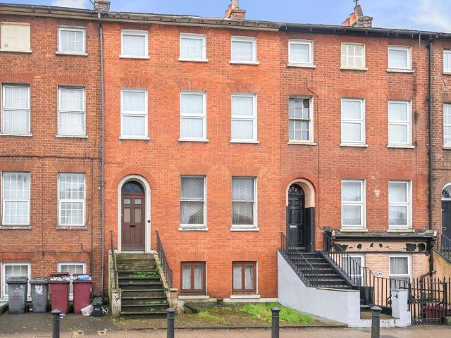 House for sale in Reading West, Reading