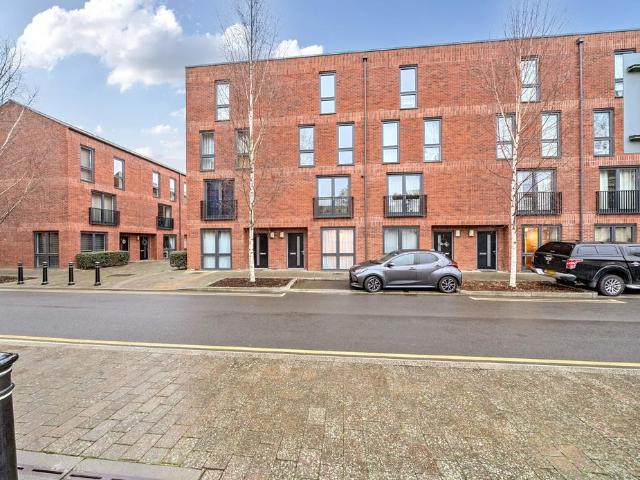 House for sale in Kings Barton, Gloucester