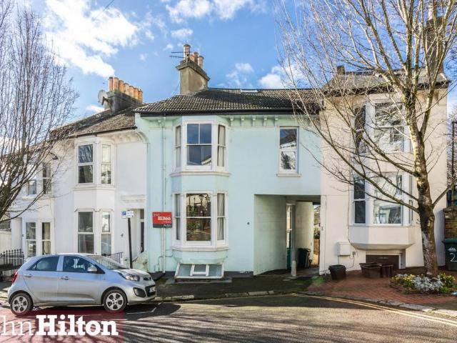 House for sale in Round Hill, Brighton & Hove