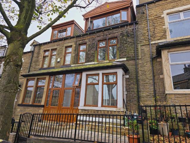 House for sale in Bradford, West Yorkshire
