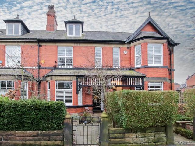 House for sale in Knutsford