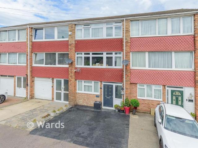 House for sale in Worcester Park Estate, Monks Orchard