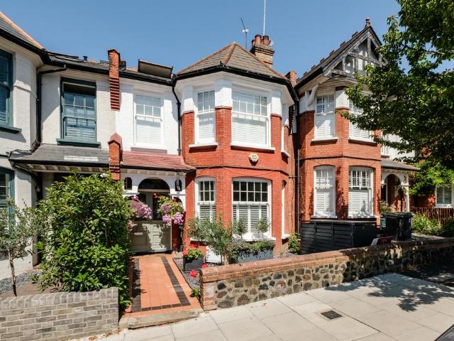 House for sale in Muswell Hill, Greater London