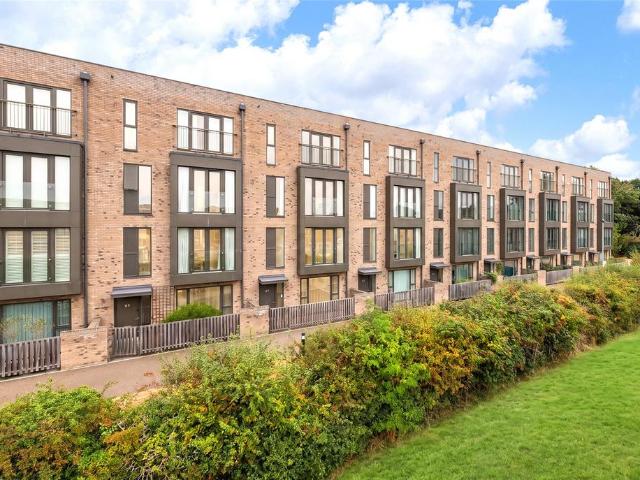 House for sale in Arbury, Cambridgeshire