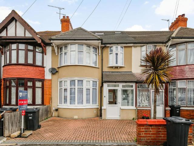 House for sale in Loxford, Seven Kings