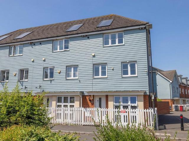 House for sale in Slough
