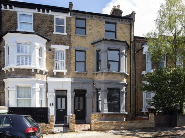 House for sale in Peckham, Greater London