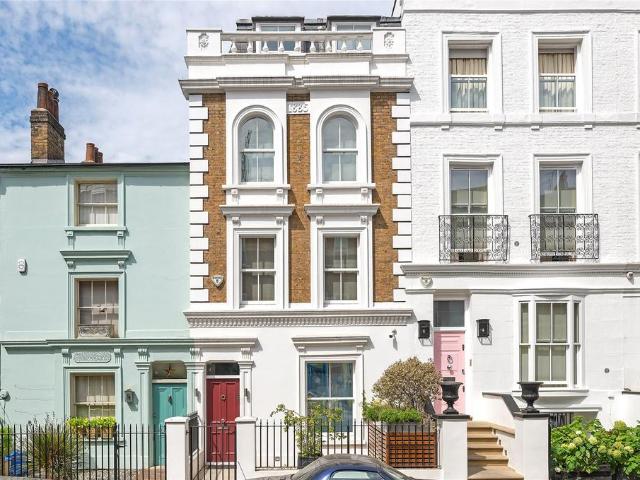 House for sale in Earl's Court, Greater London