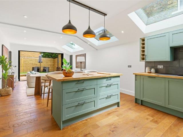 House for sale in Balham, Greater London