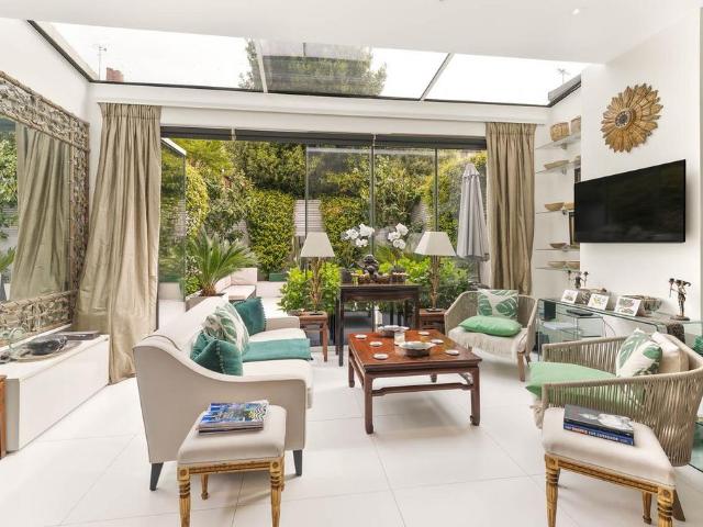 House for sale in Fulham, Greater London