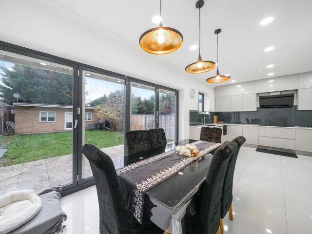 House for sale in Newbury Park, Greater London
