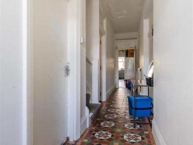 House for sale in Plasnewydd, Falcon Lodge