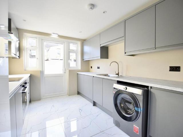 House for sale in Upton, Greater London