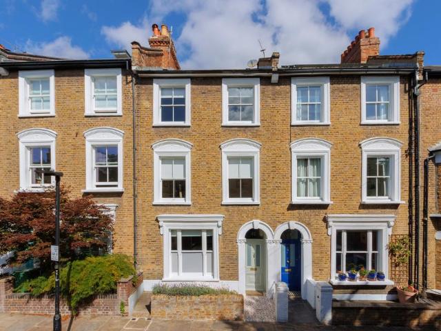 House for sale in Dartmouth Park, Greater London