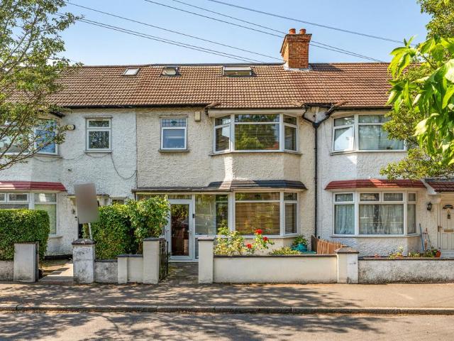 House for sale in London Borough of Merton, Mitcham