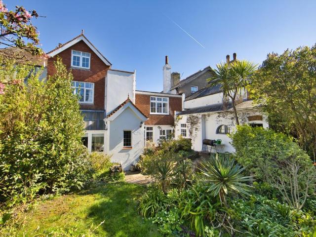 House for sale in Upper Walmer, Ash