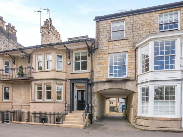 House for sale in High Harrogate, Harrogate