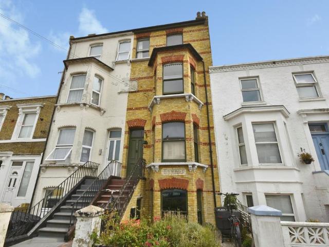 House for sale in Cliftonville West, Acol