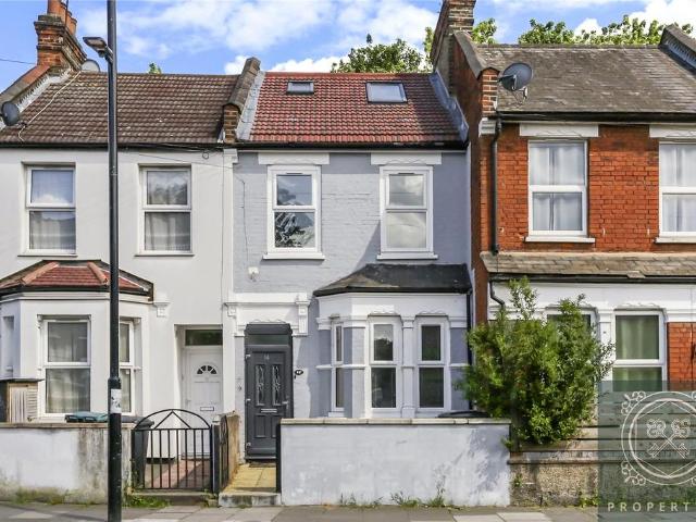 House for sale in Tottenham Hale, Greater London