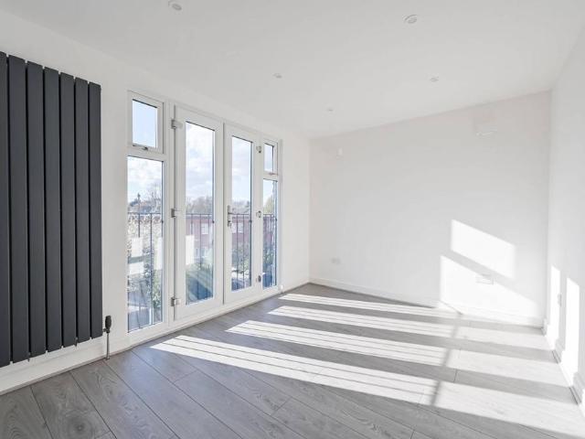 House for sale in Chingford, Greater London