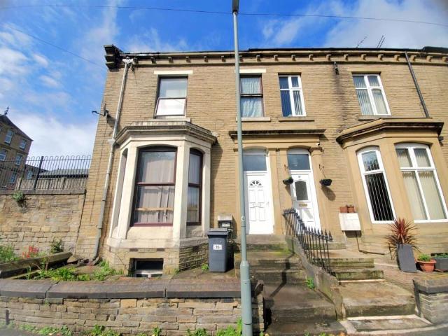 House for sale in Highfields, Huddersfield