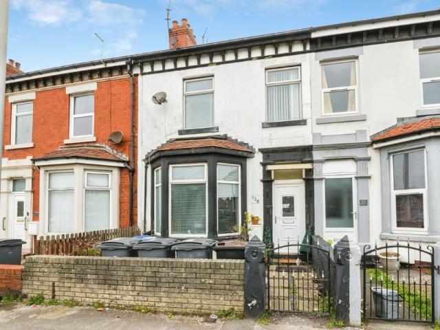 House for sale in Hawes Side, Blackpool