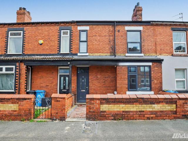 House for sale in Weston Point, Halton