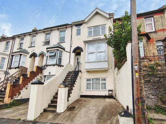 House for sale in Luton, Chatham