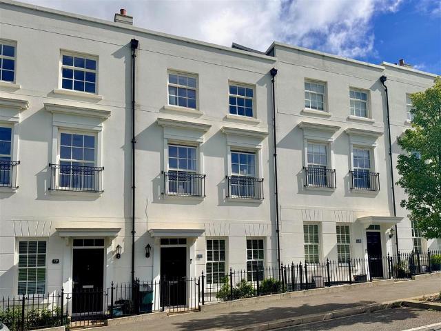 House for sale in Sherford, Strode